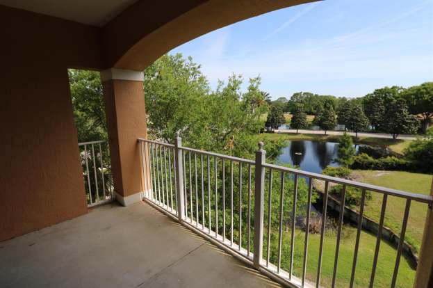 625 FAIRWAY DR