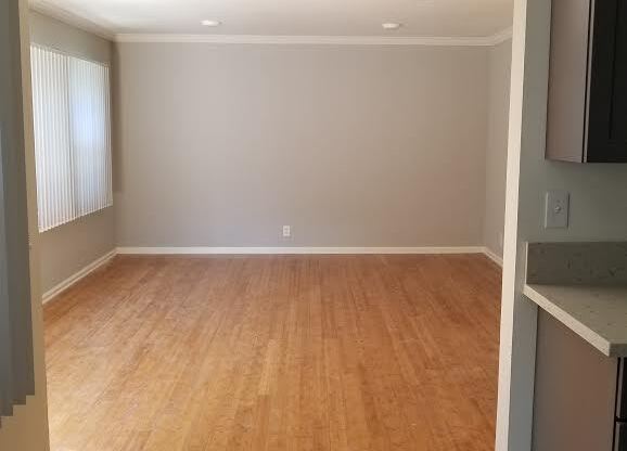 2 beds, 1 bath, 755 sqft, $2,750, Unit 01