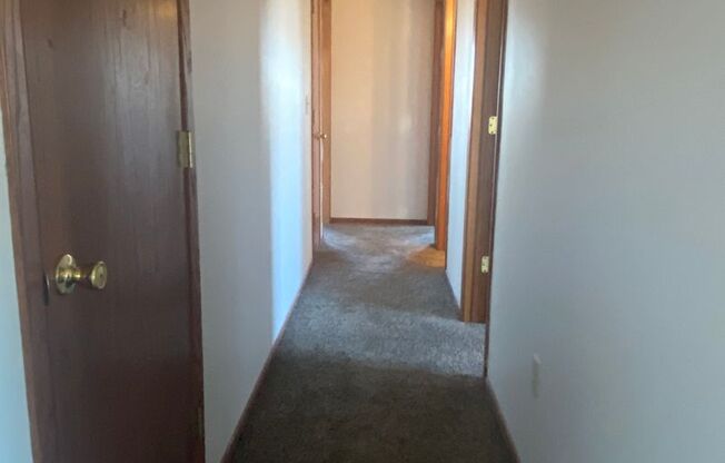 2 beds, 1 bath, 951 sqft, $1,299, Unit 5166 C07