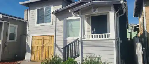 1907 70 AVE