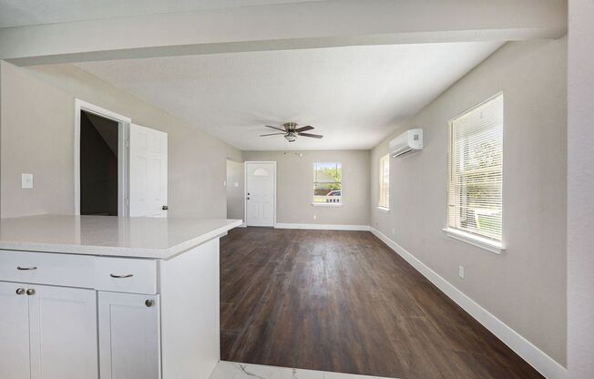 Richmond TX - Newly updated 2 bedroom, 1 bath "A-Frame" type house