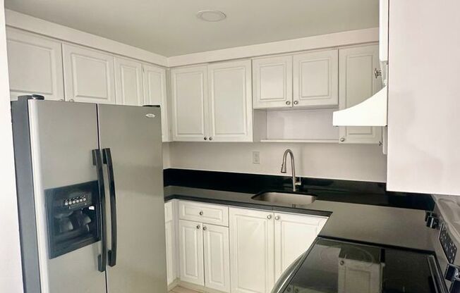 Very Nice 2b1b for rent now!