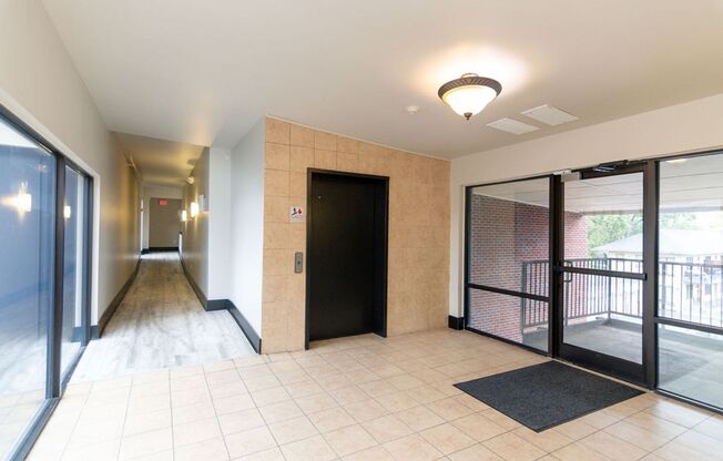 2 beds, 2 baths, $1,850, Unit UNIT 305