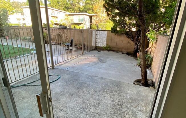 1300 Palos Verdes Dr.