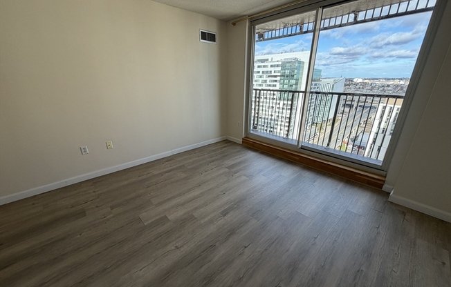 1 bed, 1 bath, 796 sqft, $3,300, Unit 2203