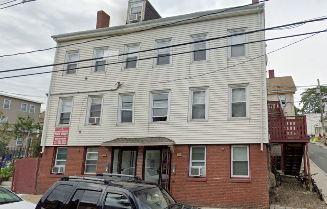 Beacon Street Apartments