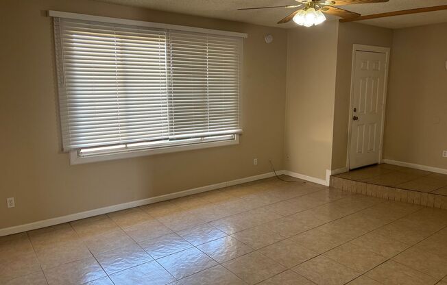 Spacious single level home w/2CG