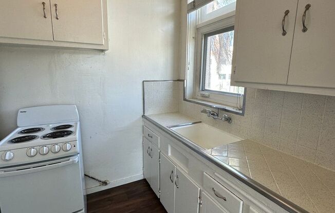 1 bed, 1 bath, 600 sqft, $1,895, Unit 10