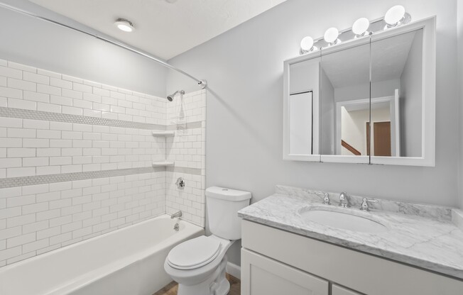 2 beds, 2.5 baths, 1,550 sqft, $3,100, Unit 13