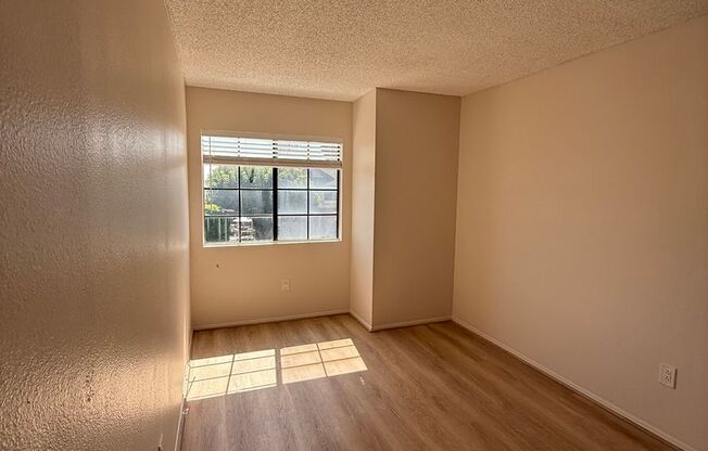Wonderful 4 Bedroom 2-story Townhome in "Feather Ridge"