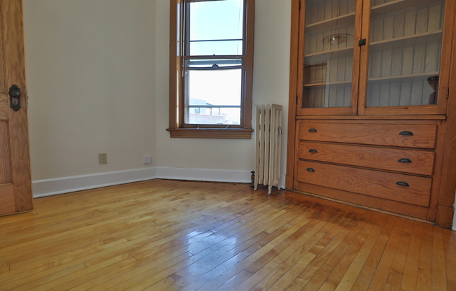 1403 North Wicker Park Avenue