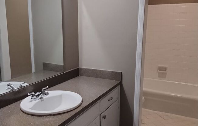 Jana Lee Apartments - Hueytown, AL