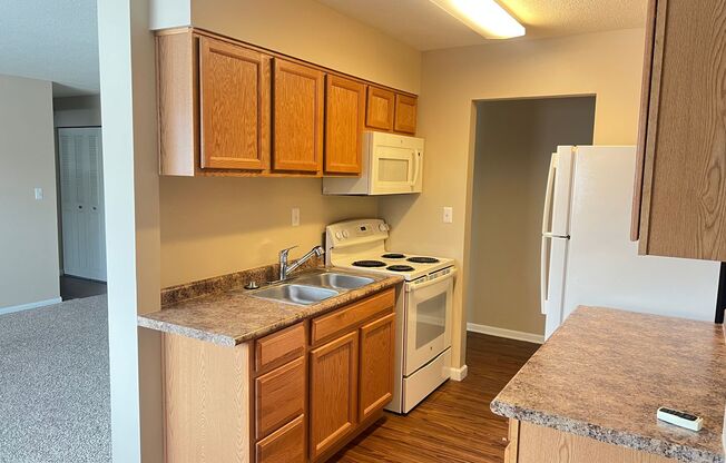 1 bed, 1 bath, 750 sqft, $865, Unit 29