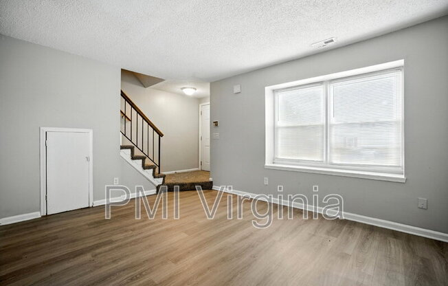 1077 COMMONWEALTH PL