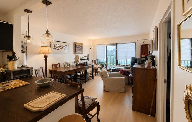 1 bed, 1 bath, 750 sqft, $3,150, Unit 14T