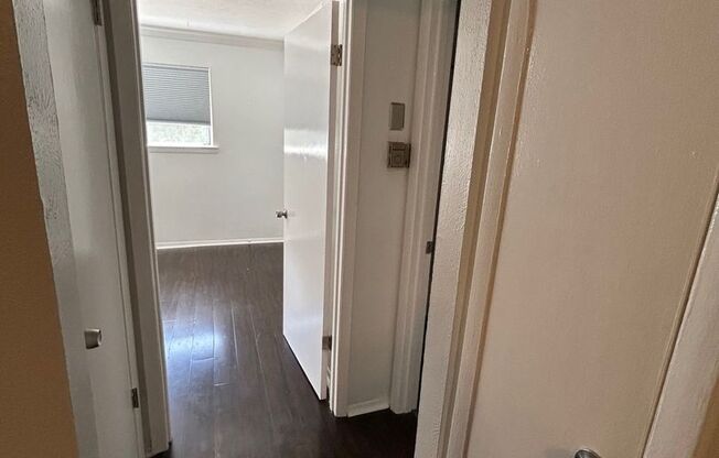 1 bed, 1 bath, 600 sqft, $900, Unit 203