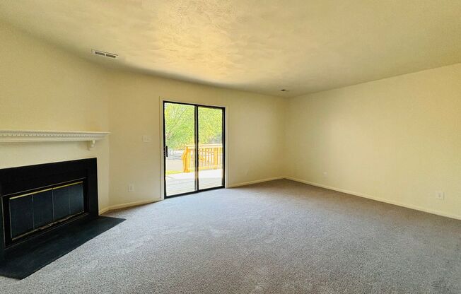 2 Bedroom, 2.5 Bath Townhouse