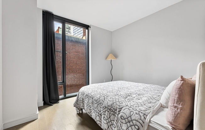1 bed, 1 bath, 601 sqft, $4,000, Unit 709