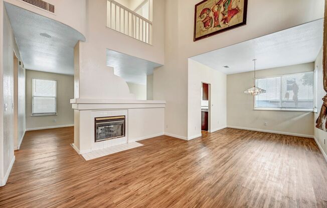 Beautiful Summerlin Hills Two Story 4 Bedroom!