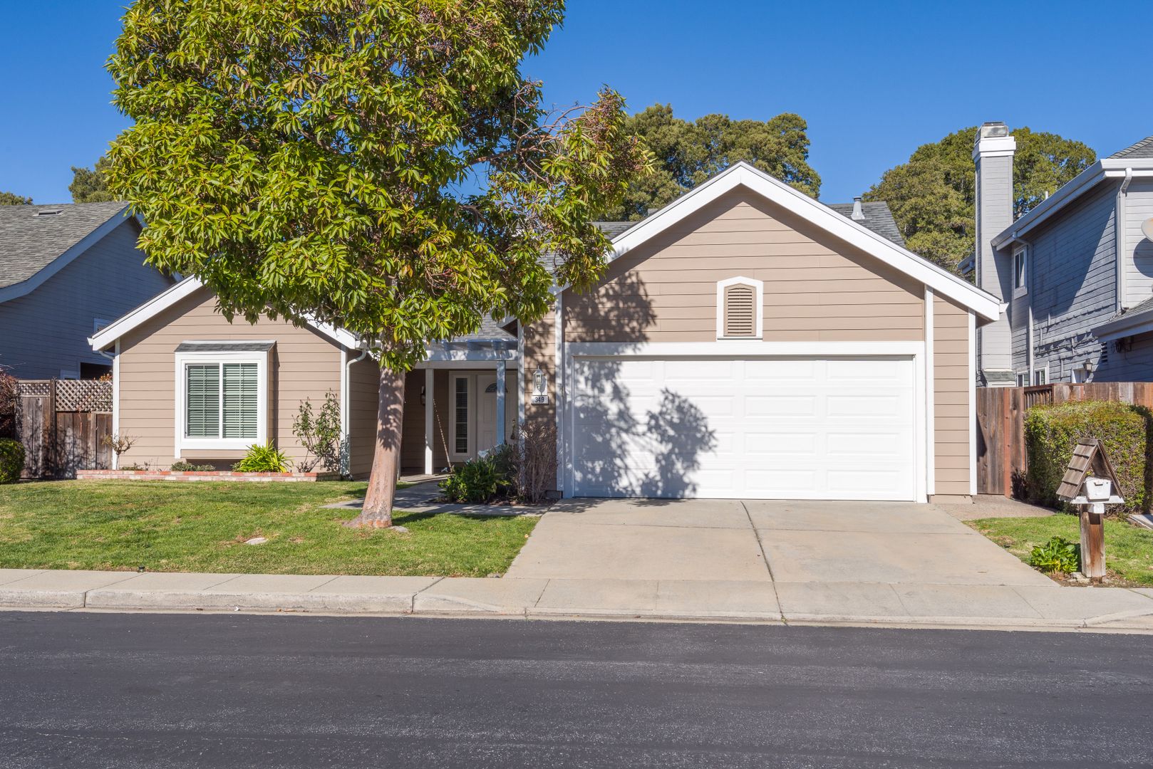 Nice 3Bed/3.5 Bath Home in Alden Crossing located in Foster City