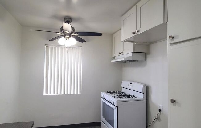 1 bed, 1 bath, $1,800, Unit 5