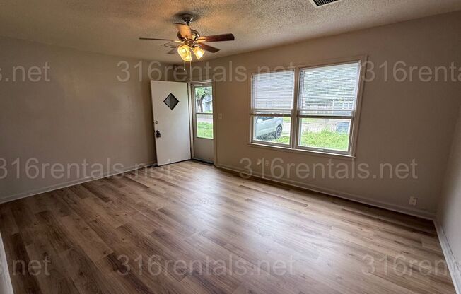 $995 - 3 bedroom / 1 bathroom - Single Family Home