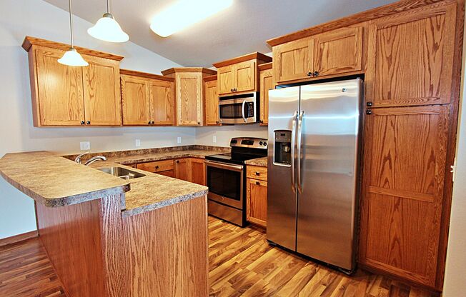 4 Bedroom Townhome!