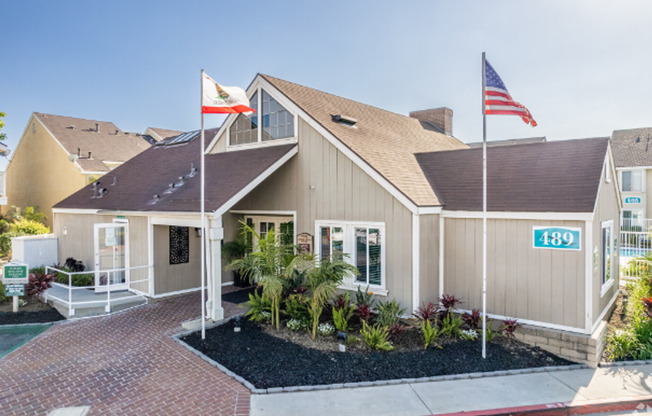 2 beds, 1 bath, 891 sqft, $2,410, Unit 480G