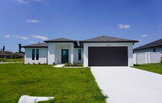 3 BED/2BATH NEW CONSTRUCTION FOR RENT IN THE NE OF CAPE CORAL.