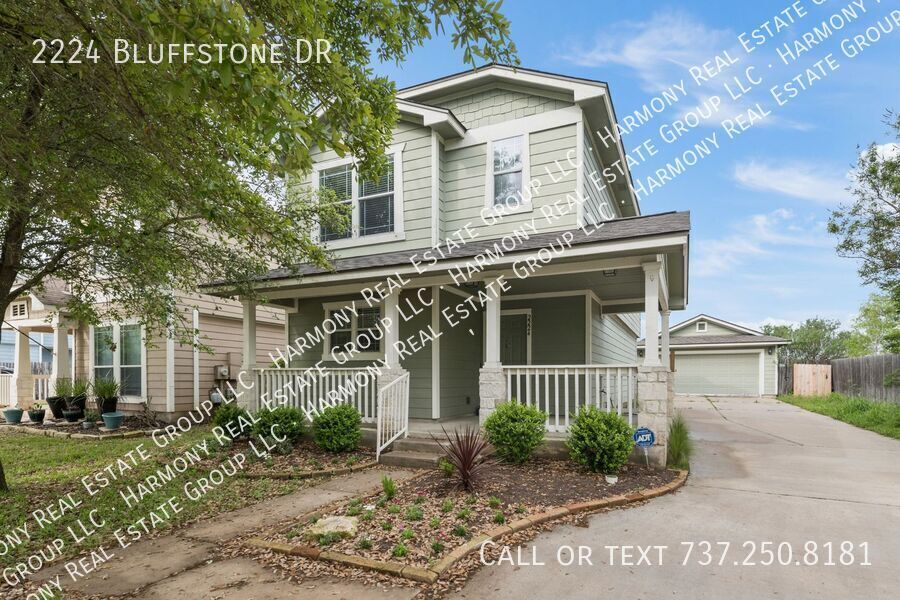 2224 Bluffstone DR