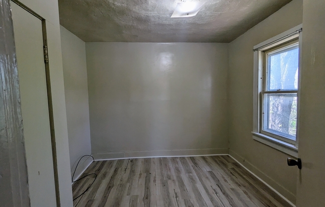 716 COMMUNITY ST