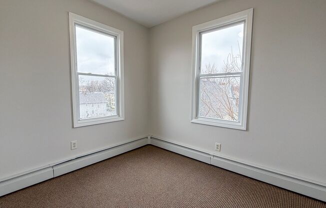 2 beds, 1 bath, 719 sqft, $1,480, Unit 6