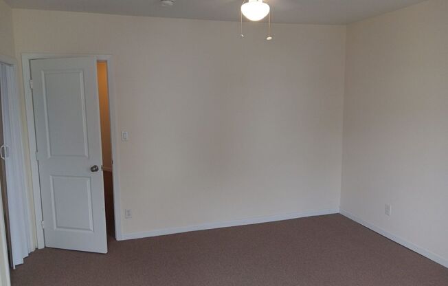 3 beds, 1 bath, $1,350