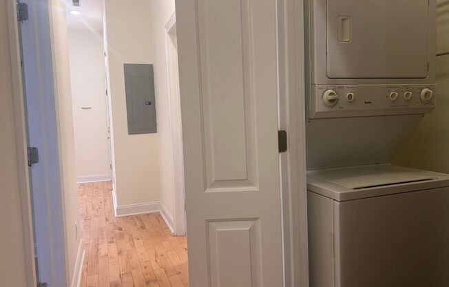 2 beds, 2 baths, $1,800, Unit Unit 1