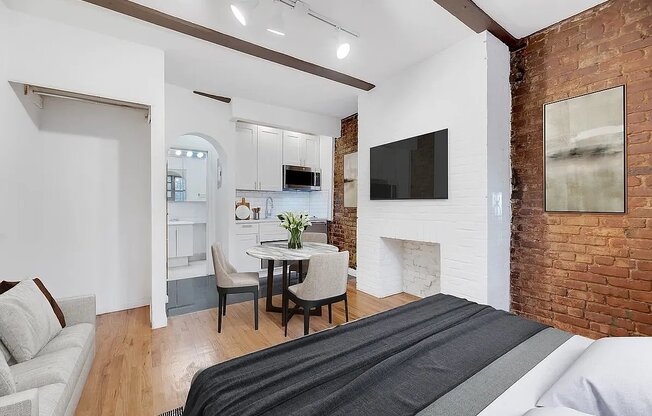 224 Sullivan St #F2