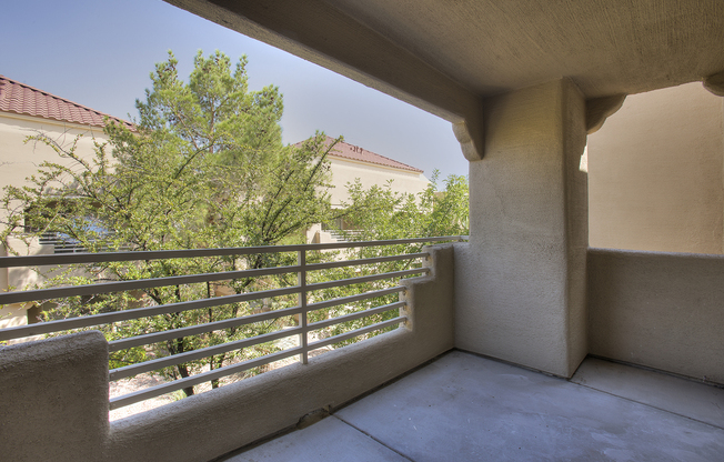 2 beds, 2 baths, $1,350, Unit # 204