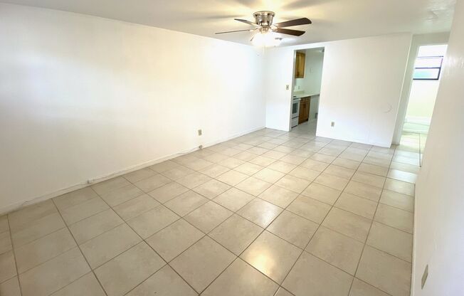 908 SW 6th Ave - Pet Friendly!