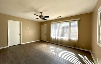 2 beds, 1 bath, $900