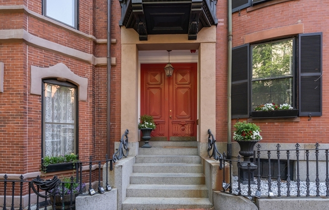 30 HANCOCK ST