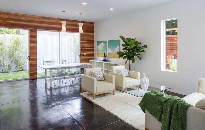 Beautiful Modern 3BR/3BA with In Unit Laundry and Parking | Oakland