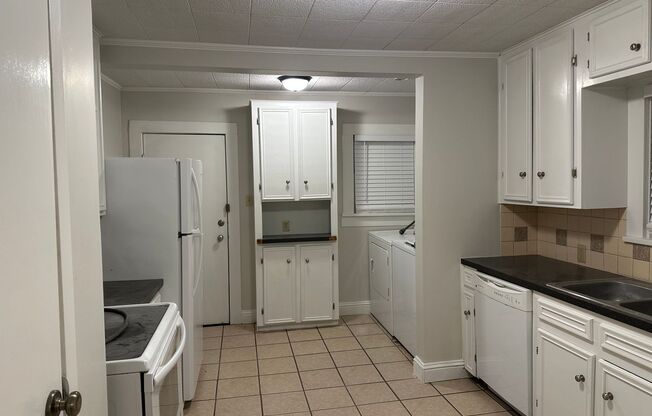 2 beds, 1 bath, 1,110 sqft, $1,250, Unit Front