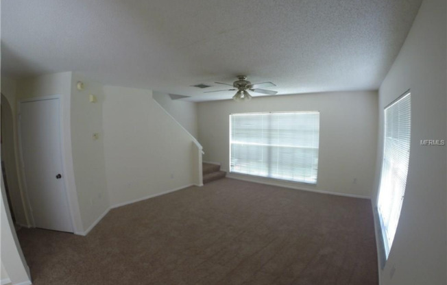 708 KENSINGTON LK CIR