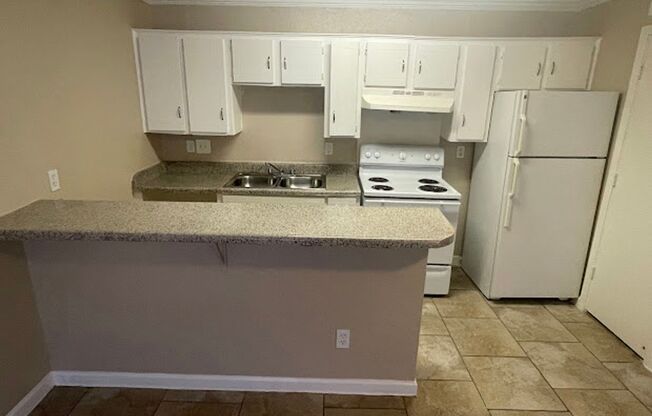 1 bed, 1 bath, 504 sqft, $1,100, Unit 115