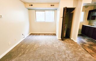 1 bed, 1 bath, 800 sqft, $800, Unit 10B