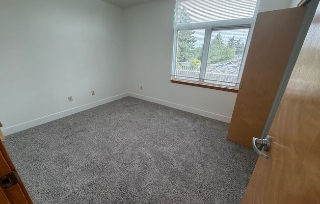 2 beds, 1 bath, 915 sqft, $2,175, Unit 414