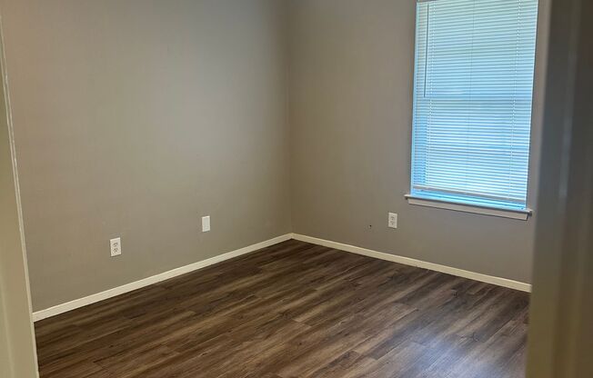 810 Faircreek