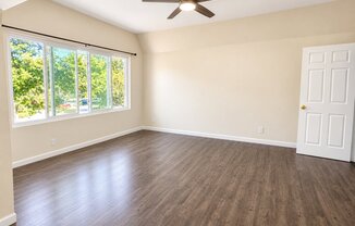 321 S ORANGE AVE