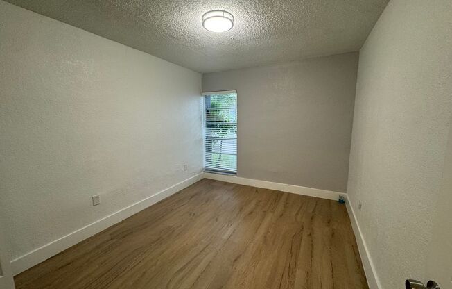 2 beds, 1 bath, 850 sqft, $1,995, Unit 6036-6