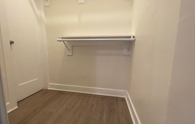 Studio, 1 bath, $1,300, Unit 202