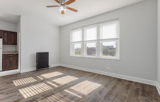 1 bed, 1 bath, 425 sqft, $1,575, Unit 408